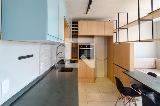 Cozinha de apartamento à venda com 1 quarto, 35m² em Vila Paulista, São Paulo