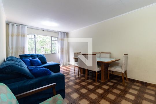 Sala de casa à venda com 4 quartos, 167m² em Vila Arapuã, São Paulo