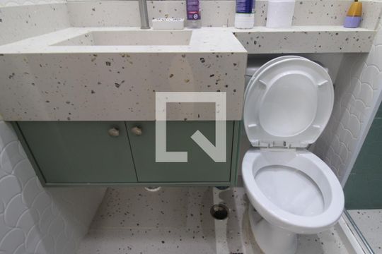 Banheiro de apartamento à venda com 2 quartos, 42m² em Vila Guilherme, São Paulo