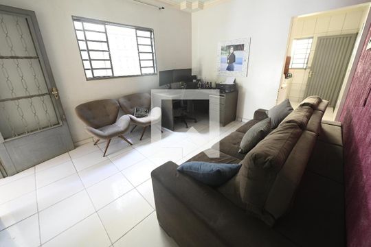 Sala de casa à venda com 3 quartos, 70m² em Residencial Eli Forte Extensao, Goiânia