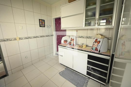 Cozinha de casa à venda com 3 quartos, 70m² em Residencial Eli Forte Extensao, Goiânia