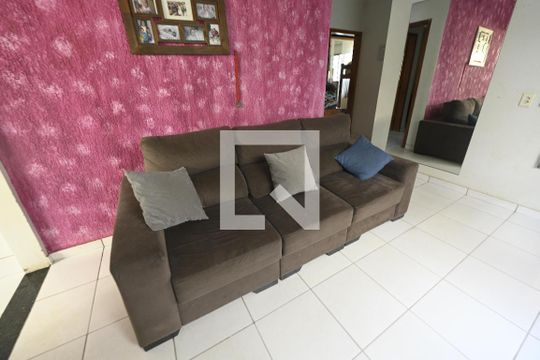 Sala de casa à venda com 3 quartos, 70m² em Residencial Eli Forte Extensao, Goiânia
