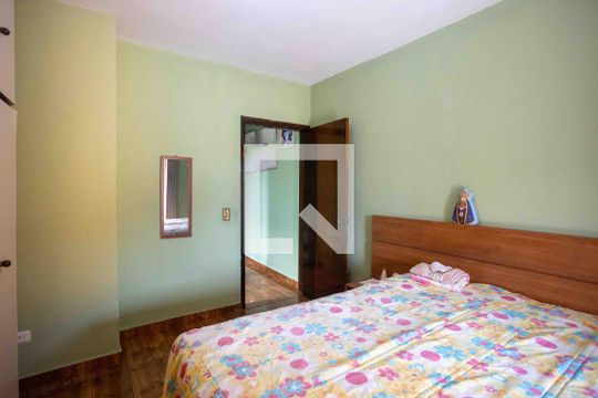 Quarto 2 de casa à venda com 3 quartos, 180m² em Piraporinha, Diadema