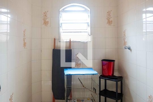 Banheiro 1 de casa à venda com 3 quartos, 180m² em Piraporinha, Diadema