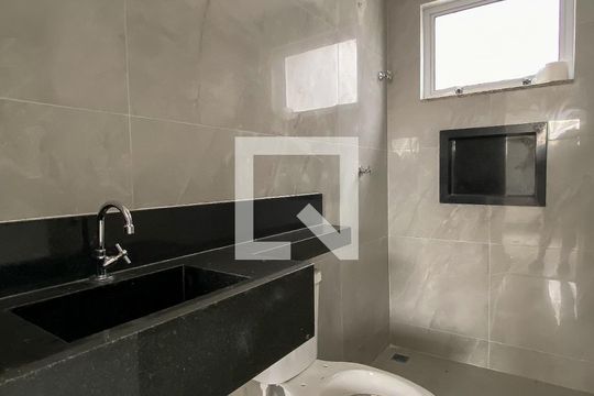 Banheiro de apartamento à venda com 3 quartos, 89m² em Barreiro, Belo Horizonte