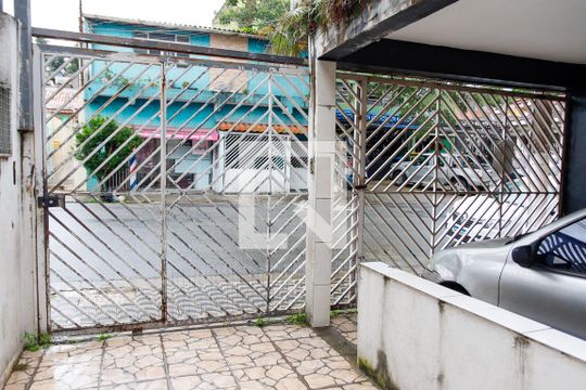 Garagem de casa à venda com 5 quartos, 220m² em Km 18, Osasco