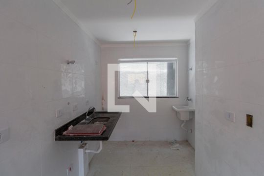 Sala e Cozinha Integrada  de apartamento para alugar com 2 quartos, 36m² em Cidade Líder, São Paulo