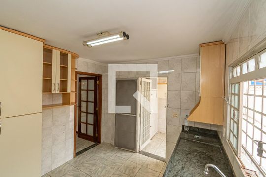 Cozinha  de casa à venda com 4 quartos, 190m² em Fazenda Santa Cândida, Campinas