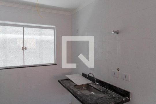 Sala e Cozinha Integrada  de apartamento para alugar com 2 quartos, 36m² em Cidade Líder, São Paulo