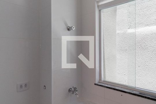Cozinha e Área de Serviço Integrada  de apartamento para alugar com 2 quartos, 36m² em Cidade Líder, São Paulo