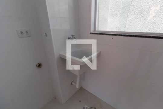Cozinha e Área de Serviço Integrada  de apartamento para alugar com 2 quartos, 36m² em Cidade Líder, São Paulo