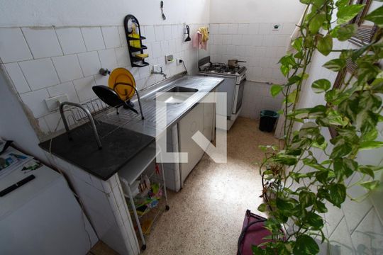 Cozinha de apartamento à venda com 1 quarto, 64m² em Centro, Campinas