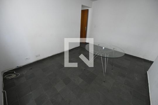 Sala de apartamento à venda com 1 quarto, 39m² em Serrinha, Goiânia