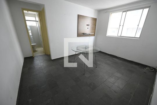 Apartamento à venda com 1 quarto, 39m² em Serrinha, Goiânia