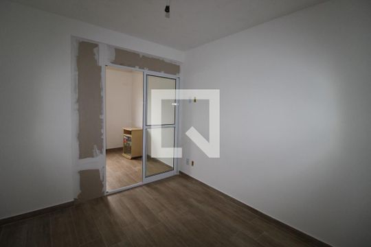Cozinha de apartamento para alugar com 1 quarto, 25m² em Jardim Miriam, São Paulo