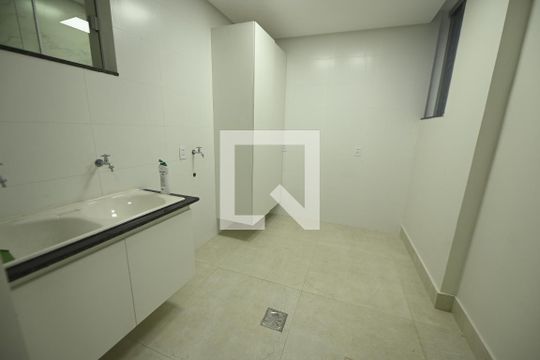 Área de serviço de apartamento para alugar com 3 quartos, 120m² em Setor Central, Goiânia
