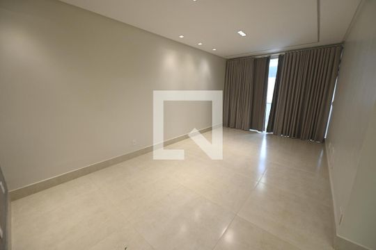 Sala de apartamento para alugar com 3 quartos, 120m² em Setor Central, Goiânia