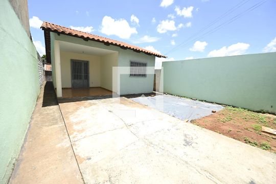Área comum  de casa à venda com 2 quartos, 70m² em Jardim Novo Petrópolis, Goiânia
