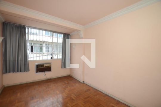 Sala de apartamento para alugar com 2 quartos, 75m² em Irajá, Rio de Janeiro