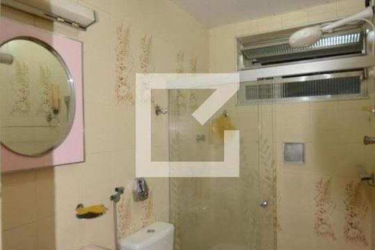 Banheiro de apartamento para alugar com 2 quartos, 75m² em Irajá, Rio de Janeiro