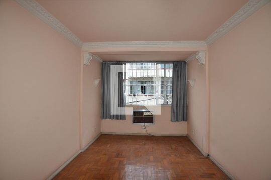 Apartamento para alugar com 2 quartos, 75m² em Irajá, Rio de Janeiro
