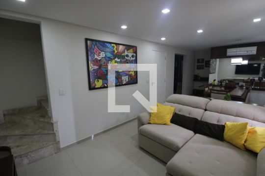 Sala de casa de condomínio à venda com 3 quartos, 180m² em Parada Inglesa, São Paulo