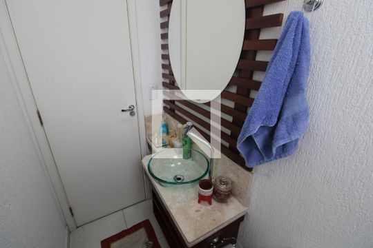 Lavabo de casa de condomínio à venda com 3 quartos, 180m² em Parada Inglesa, São Paulo