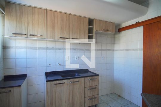 Cozinha de apartamento à venda com 3 quartos, 92m² em São José, São Leopoldo