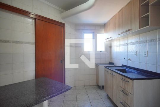 Cozinha de apartamento à venda com 3 quartos, 92m² em São José, São Leopoldo