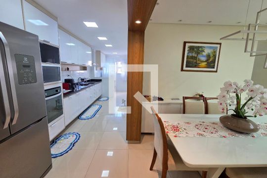 Sala de apartamento para alugar com 3 quartos, 118m² em Aviação, Praia Grande