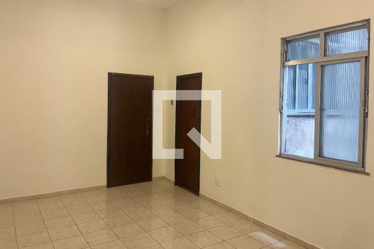 Kitnet/Studio à venda com 0 quarto, 37m² em Centro, Rio de Janeiro
