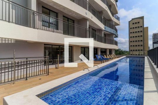 Piscina de apartamento à venda com 1 quarto, 36m² em Santo Amaro, São Paulo
