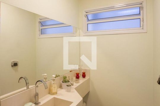 Lavabo de casa à venda com 4 quartos, 317m² em Granja Julieta, São Paulo