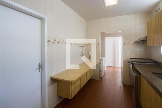 Cozinha de casa à venda com 4 quartos, 317m² em Granja Julieta, São Paulo