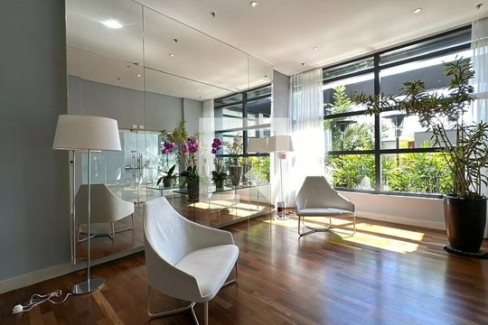 Hall de entrada de kitnet/studio para alugar com 1 quarto, 35m² em Centro, Curitiba