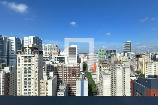 Vista da Sala de kitnet/studio para alugar com 1 quarto, 35m² em Centro, Curitiba