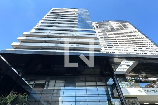 Fachada do Prédio de kitnet/studio para alugar com 1 quarto, 35m² em Centro, Curitiba