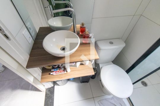 Banheiro Social de apartamento para alugar com 2 quartos, 37m² em Colônia Rio Grande, São José dos Pinhais