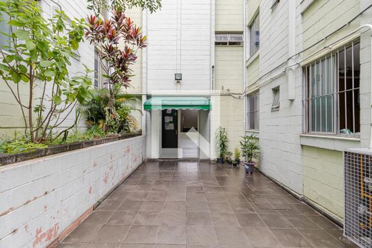 Entrada do Bloco de apartamento para alugar com 2 quartos, 80m² em Ipiranga, São Paulo
