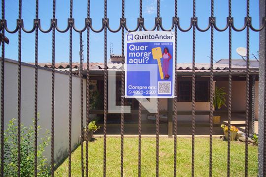 Fachada de casa à venda com 2 quartos, 90m² em Canudos, Novo Hamburgo