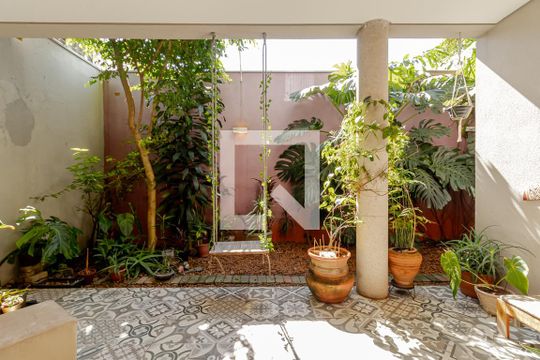 Jardim 1 de casa à venda com 6 quartos, 380m² em Jardim da Saúde, São Paulo