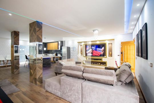 Sala de casa de condomínio à venda com 3 quartos, 300m² em Cidade Industrial de Curitiba, Curitiba