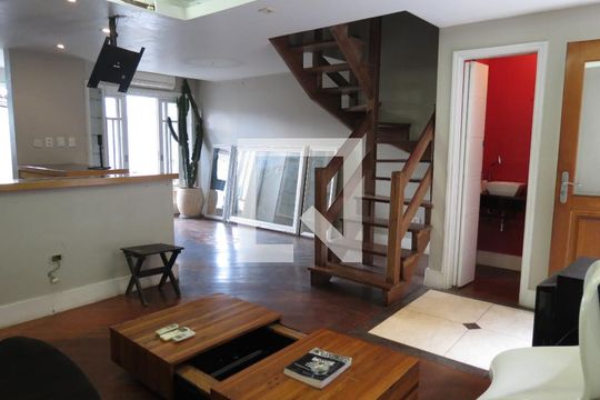 Sala de casa de condomínio à venda com 4 quartos, 177m² em Jardim Peri, São Paulo