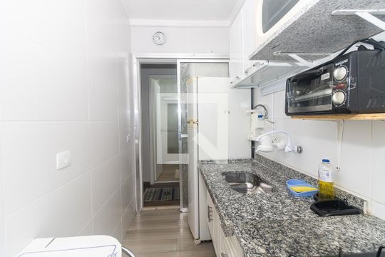 Cozinha de apartamento para alugar com 1 quarto, 43m² em Vila Mariana, São Paulo