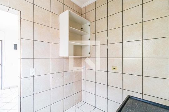 Cozinha de casa para alugar com 1 quarto, 45m² em Vila Lageado, São Paulo