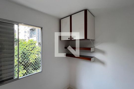Quarto 1 de apartamento para alugar com 2 quartos, 50m² em Vila Madalena, São Paulo