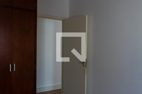 QUARTO de apartamento para alugar com 1 quarto, 48m² em Vila Itapura, Campinas