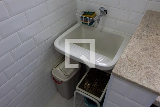 ÁREA DE SERVIÇO de apartamento para alugar com 1 quarto, 48m² em Vila Itapura, Campinas