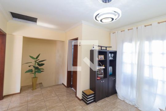 Hall de casa à venda com 3 quartos, 200m² em Harmonia, Canoas