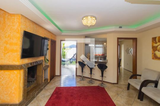 Sala de casa à venda com 3 quartos, 200m² em Harmonia, Canoas